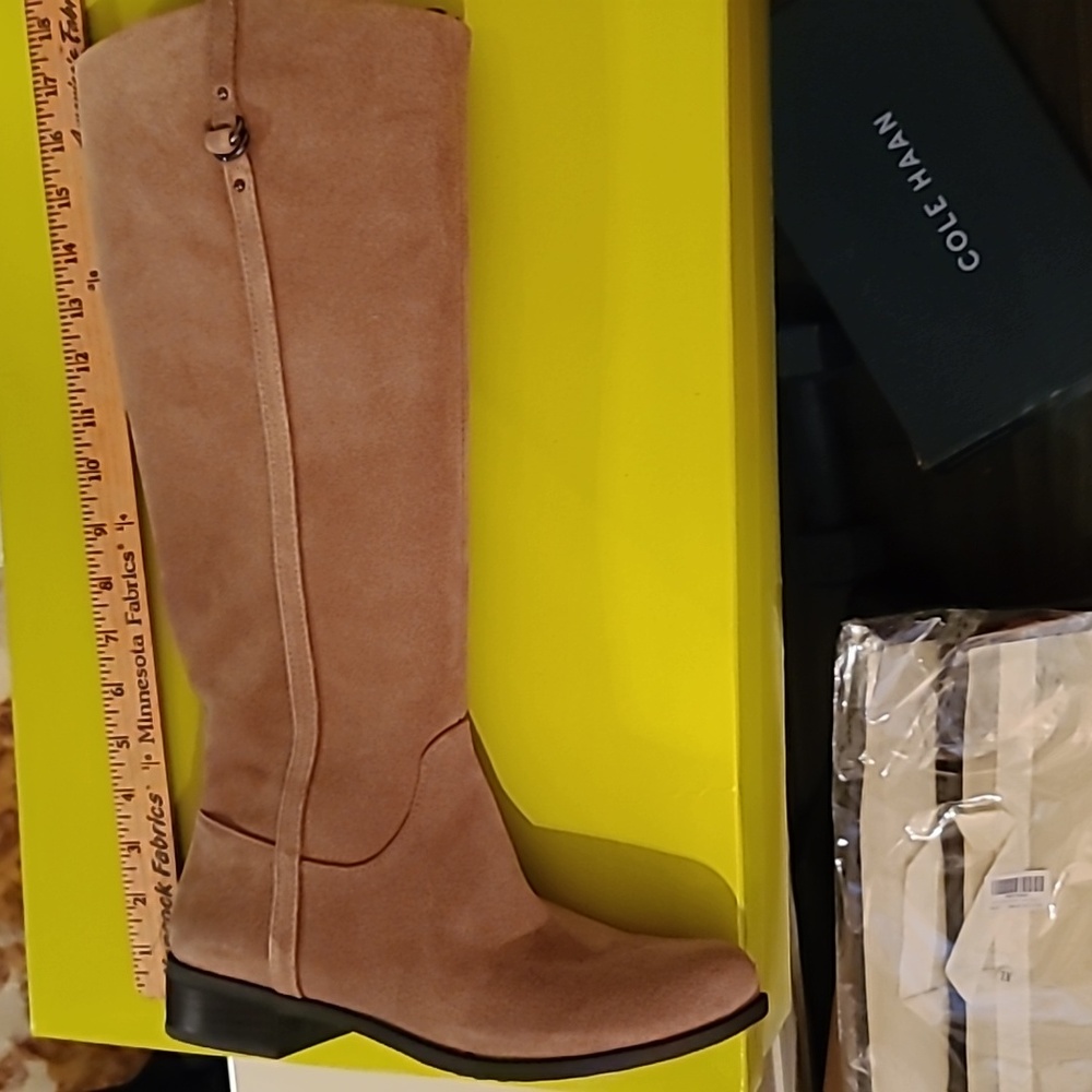 Boots - Picture 11 of 15